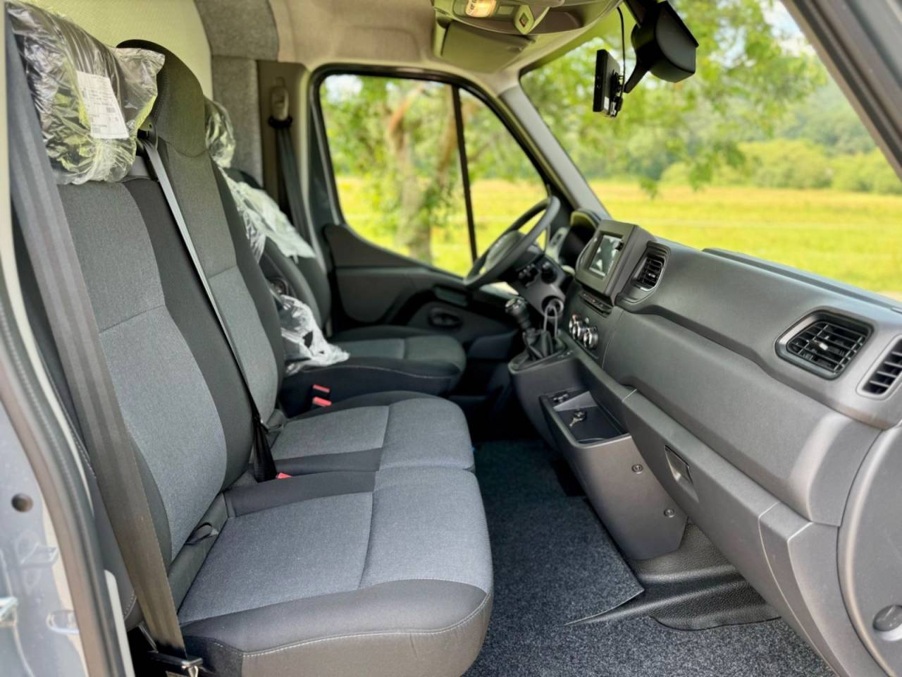 Kleine paardenvrachtwagen (B rijbewijs) Autre marque NISSAN 0 Nieuw