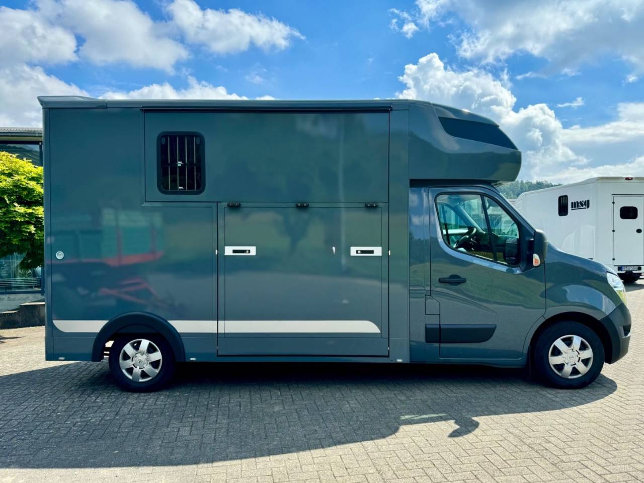 Kleine paardenvrachtwagen (B rijbewijs) Autre marque NISSAN 0 Nieuw