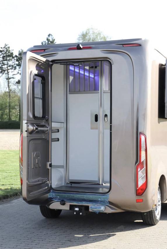 Kleine paardenvrachtwagen (B rijbewijs) Krismar  2025 Nieuw