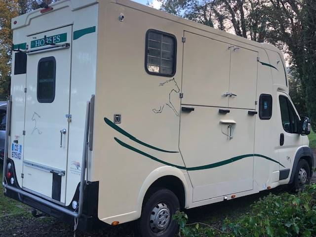 Kleine paardenvrachtwagen (B rijbewijs) Trans Box RM 08 2013 Tweedehands