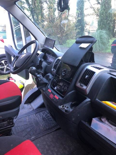 Kleine paardenvrachtwagen (B rijbewijs) Trans Box RM 08 2013 Tweedehands