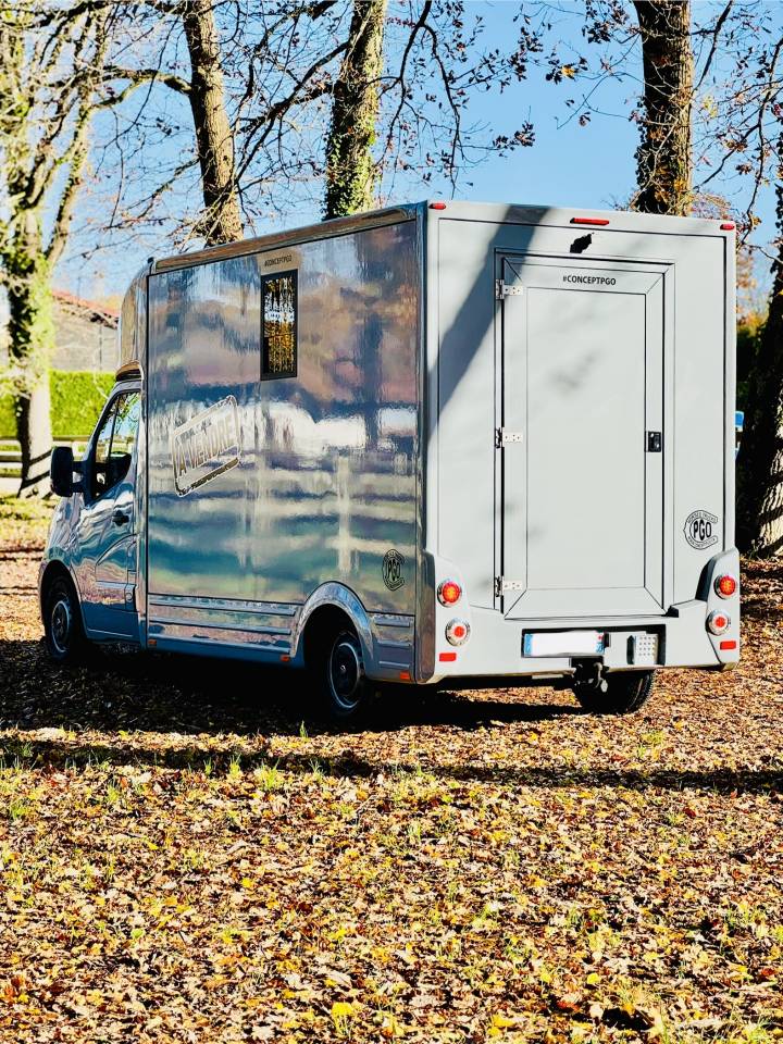 Kleine paardenvrachtwagen (B rijbewijs) Opel MOVANO  2020 Tweedehands