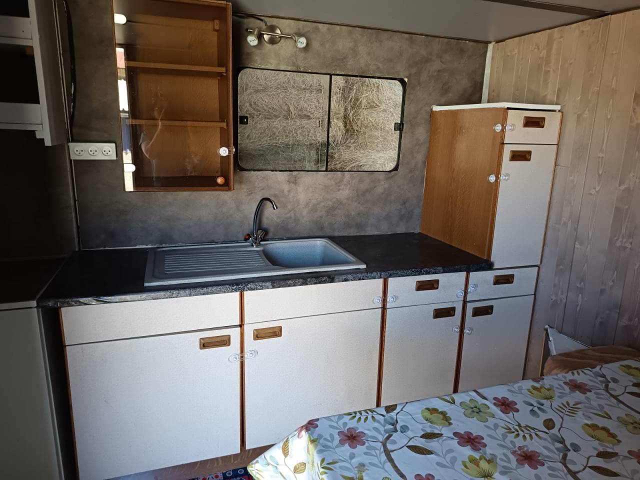 Zware paardenvrachtwagen (groot rijbewijs) Renault midlum 2004 Tweedehands