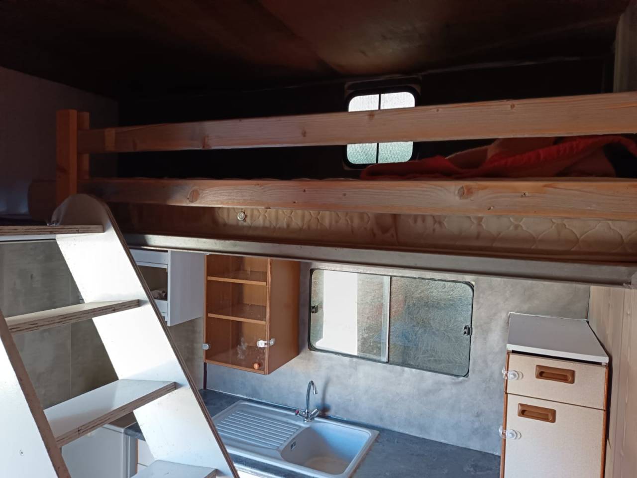 Zware paardenvrachtwagen (groot rijbewijs) Renault midlum 2004 Tweedehands