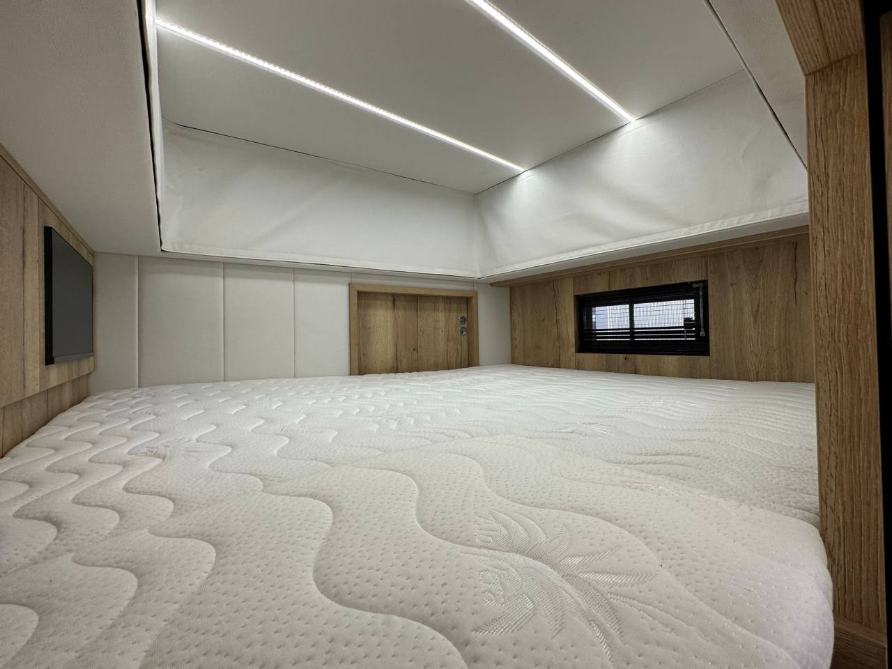 Zware paardenvrachtwagen (groot rijbewijs) Scania SCANIA 0 Nieuw