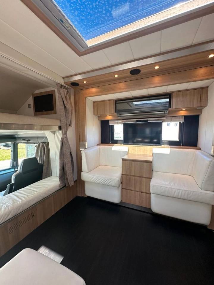 Zware paardenvrachtwagen (groot rijbewijs) Man MAN 0 Tweedehands