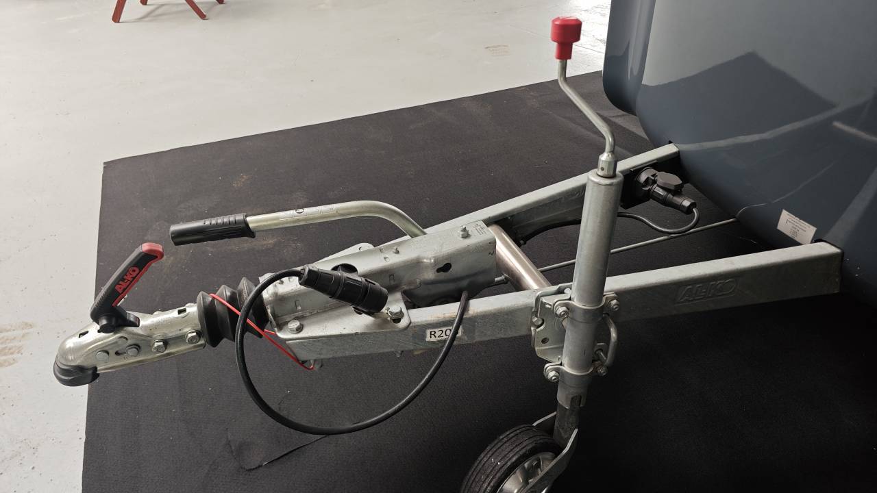 Paardentrailers Ander merk Krismar stalles 2h 2.5 2 Paarden 2025 Nieuw