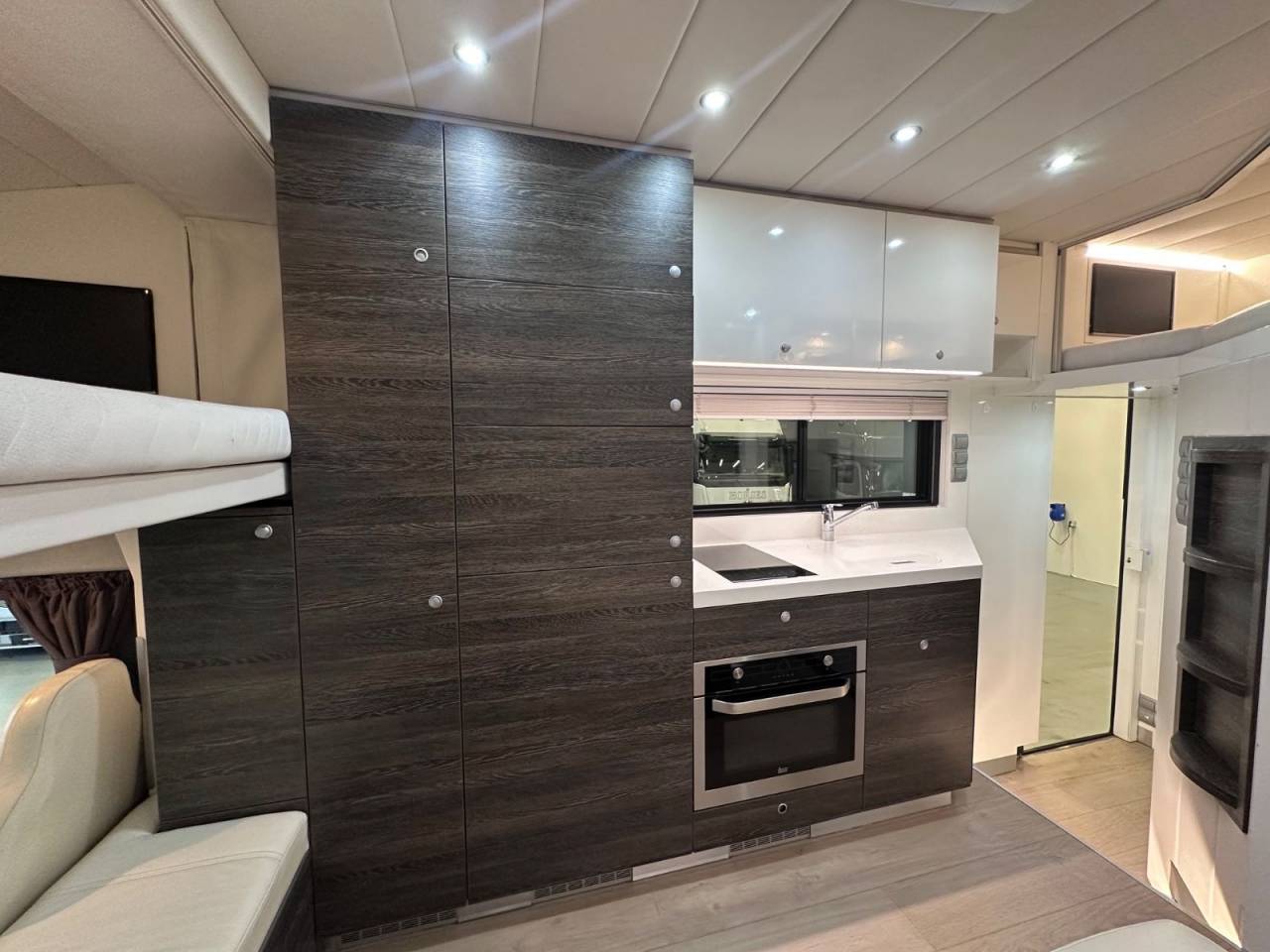 Zware paardenvrachtwagen (groot rijbewijs) Autre marque VOLVO 0 Tweedehands