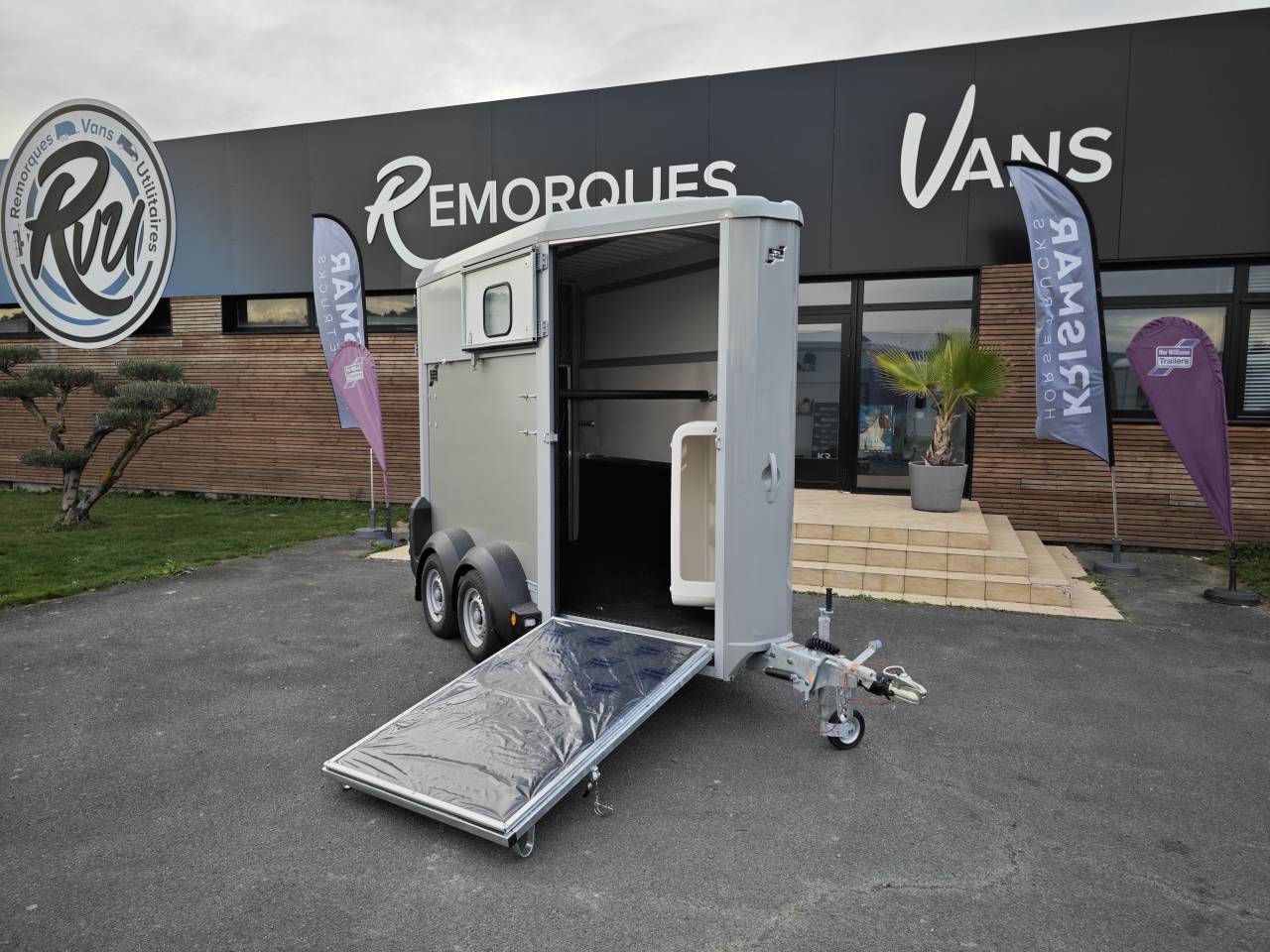 Paardentrailers Ifor Williams Hb403 1,5 Paard 2025 Nieuw