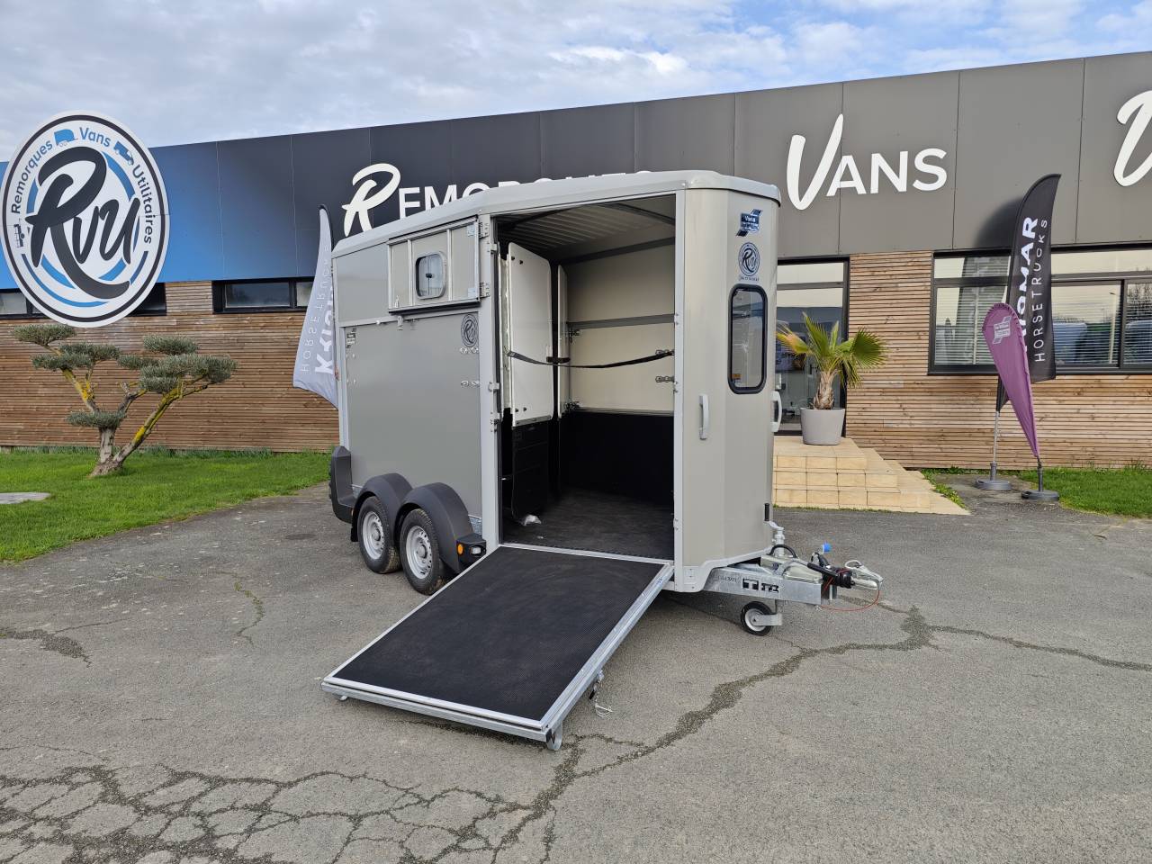 Paardentrailers Ifor Williams Hb511 2 Paarden 2025 Nieuw