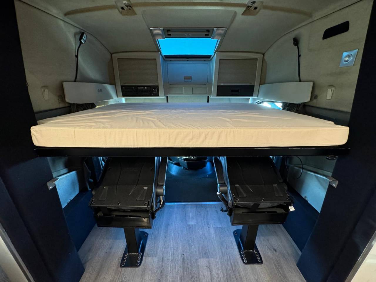 Zware paardenvrachtwagen (groot rijbewijs) Andere merken PAILLARD 2023 Tweedehands