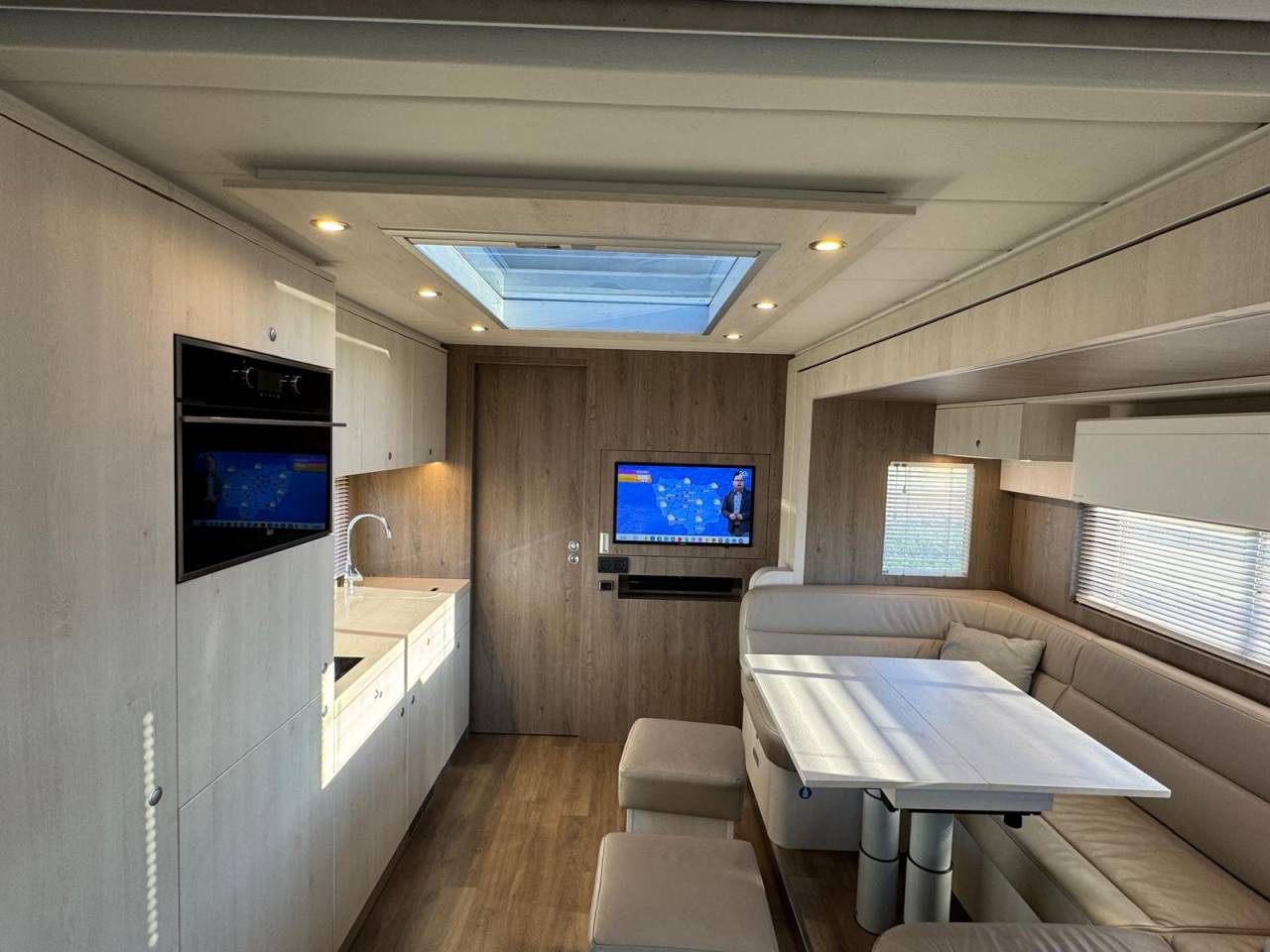 Zware paardenvrachtwagen (groot rijbewijs) Scania STX 2019 Tweedehands