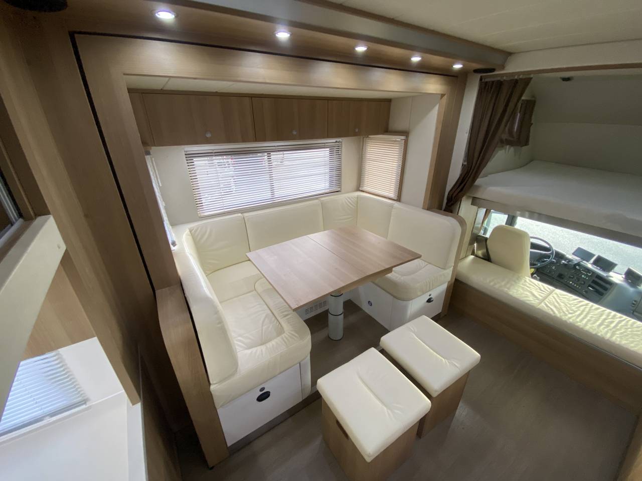 Zware paardenvrachtwagen (groot rijbewijs) STX  2013 Tweedehands