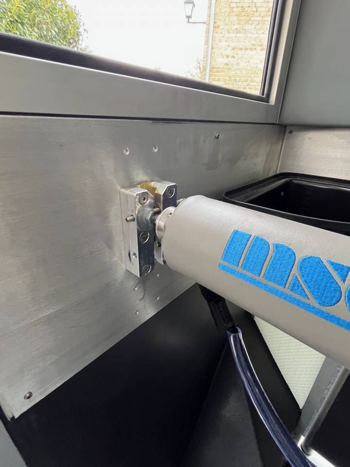 Kleine paardenvrachtwagen (B rijbewijs) Autre marque NISSAN 0 Nieuw