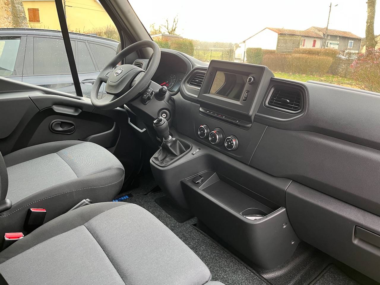 Kleine paardenvrachtwagen (B rijbewijs) Autre marque NISSAN 0 Nieuw