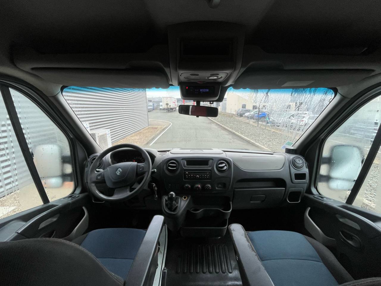 Kleine paardenvrachtwagen (B rijbewijs) Theault PROTEO 5 PLACES 2011 Tweedehands