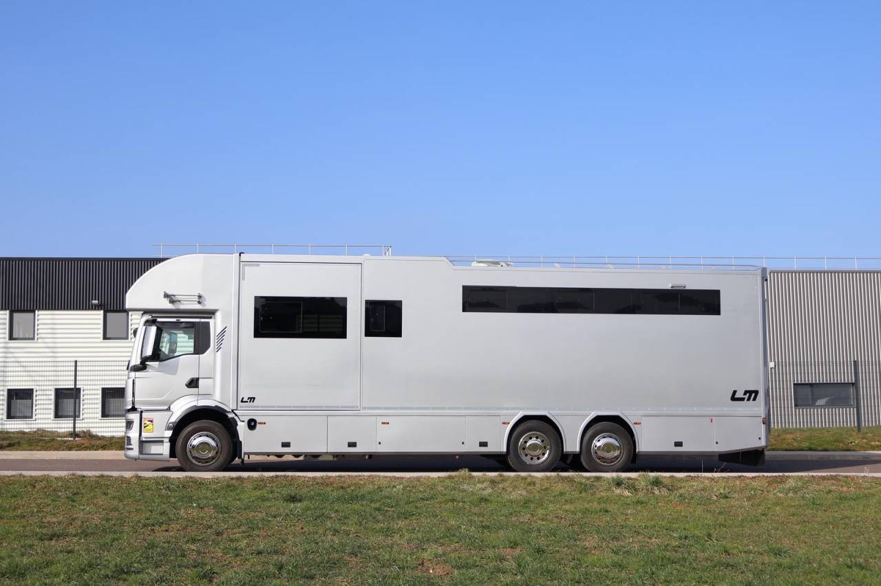 Zware paardenvrachtwagen (groot rijbewijs) Andere merken MAN TGS 26.430 PAILLARD 8 CHEVAUX POP OUT 2025 Nieuw