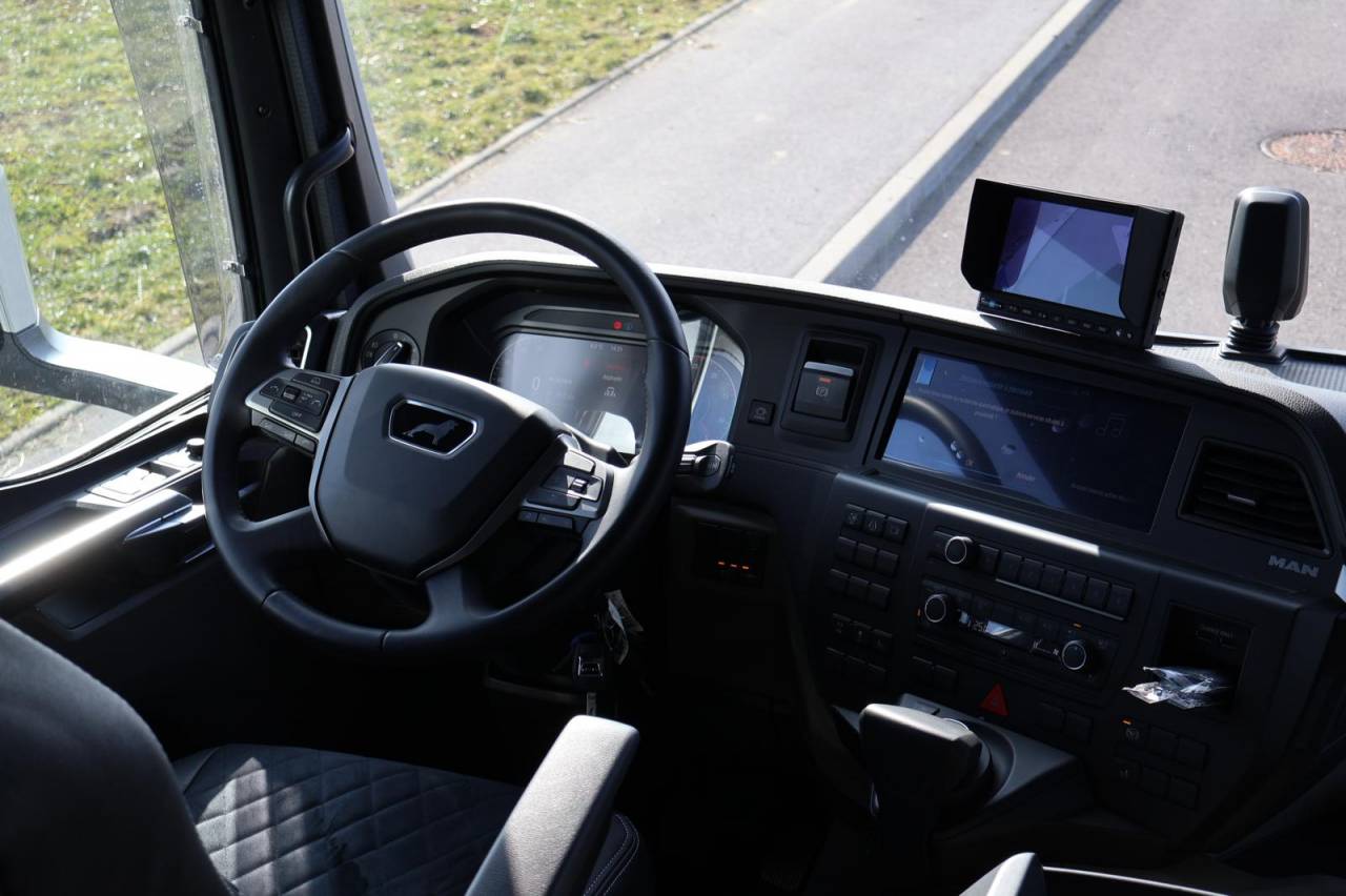 Zware paardenvrachtwagen (groot rijbewijs) Andere merken MAN TGS 26.430 PAILLARD 8 CHEVAUX POP OUT 2025 Nieuw