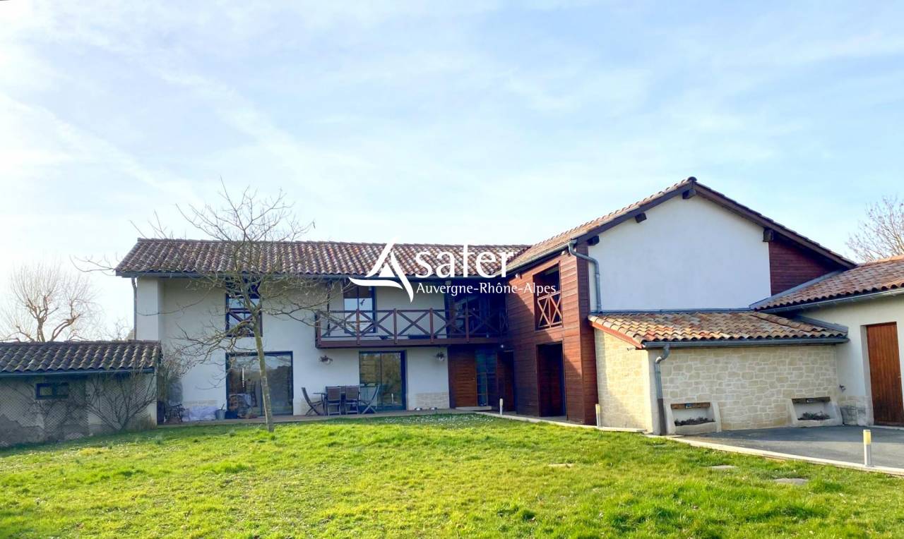 Hippisch vastgoed Koop Ain