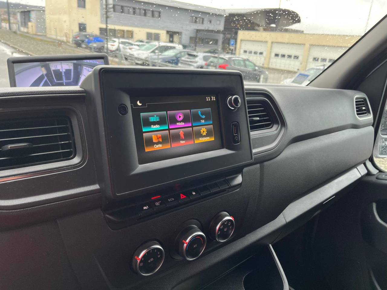 Kleine paardenvrachtwagen (B rijbewijs) STX STX 2021 Tweedehands