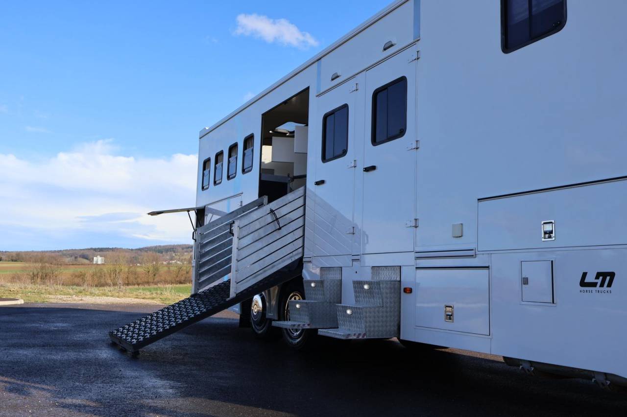 Zware paardenvrachtwagen (groot rijbewijs) Andere merken MAN TGA 26.430 JL POP OUT 2007 Tweedehands