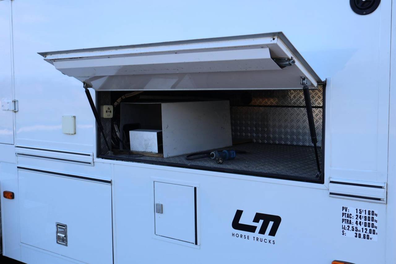 Zware paardenvrachtwagen (groot rijbewijs) Andere merken MAN TGA 26.430 JL POP OUT 2007 Tweedehands