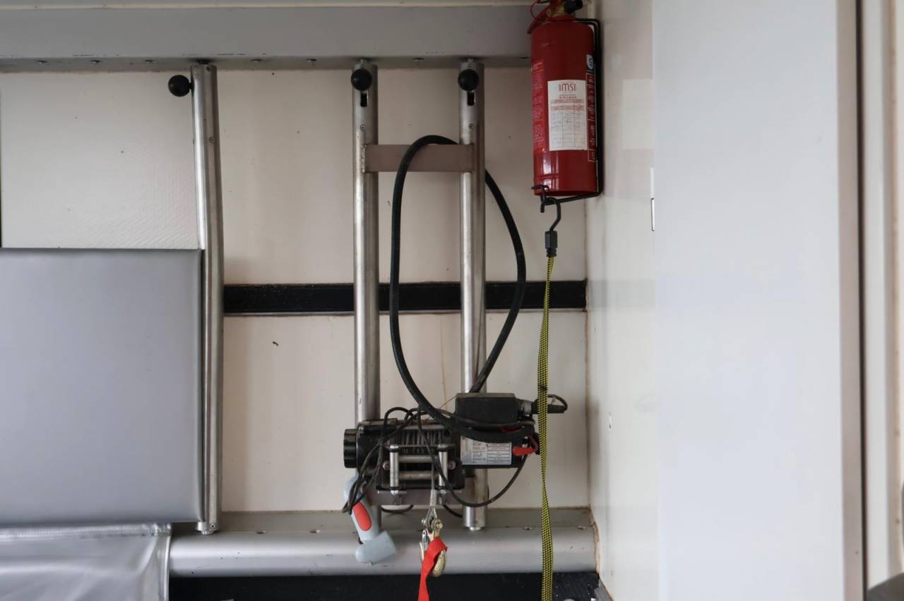 Zware paardenvrachtwagen (groot rijbewijs) Andere merken AK ATEGO 4 CHEVAUX 8.180 2014 Tweedehands