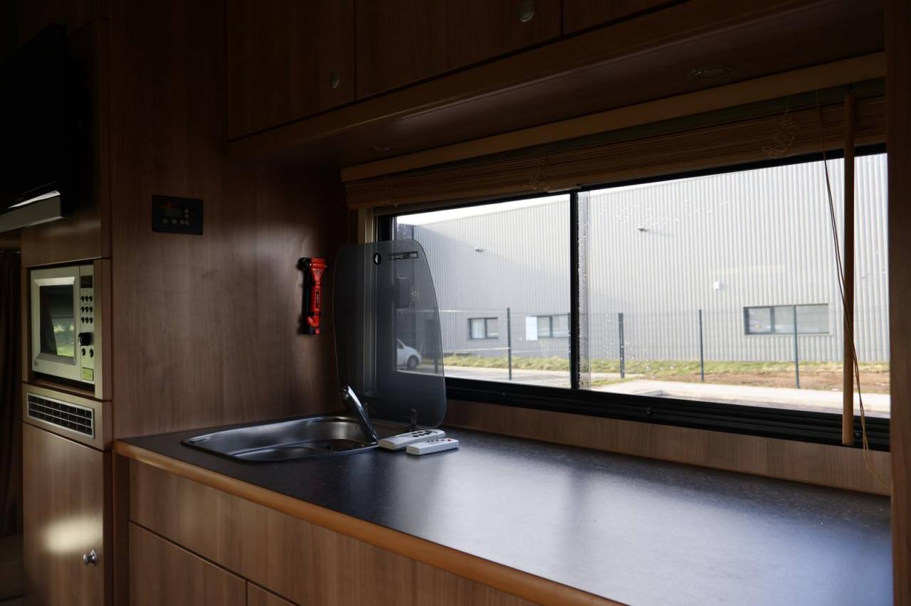 Zware paardenvrachtwagen (groot rijbewijs) Andere merken AK ATEGO 4 CHEVAUX 8.180 2014 Tweedehands