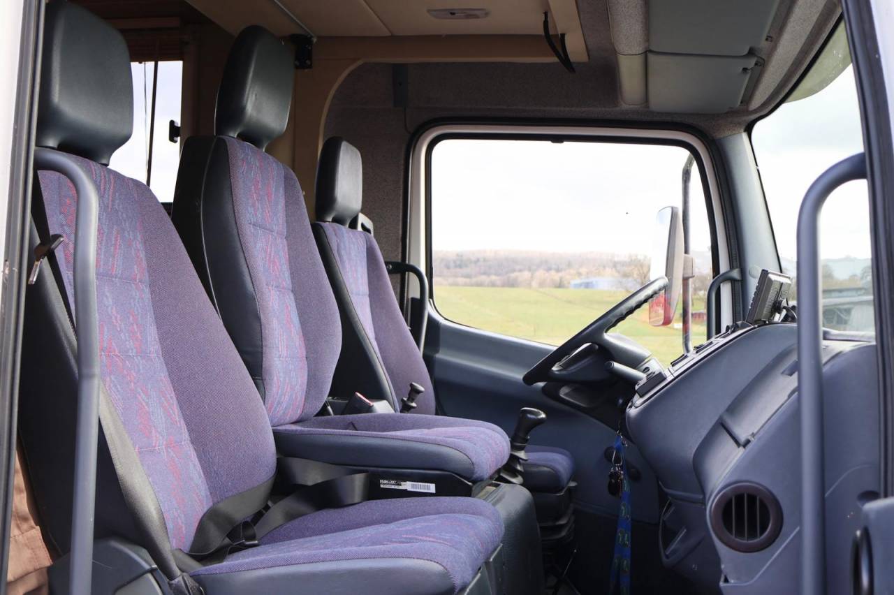 Zware paardenvrachtwagen (groot rijbewijs) Andere merken AK ATEGO 4 CHEVAUX 8.180 2014 Tweedehands