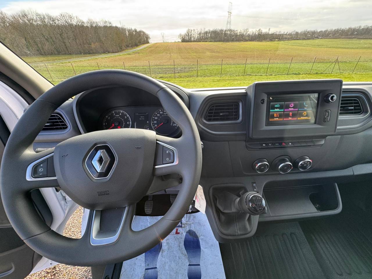 Kleine paardenvrachtwagen (B rijbewijs) TBST Renault Master 2025 Nieuw