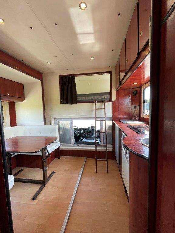 Zware paardenvrachtwagen (groot rijbewijs) Scania Donguy 2001 Tweedehands