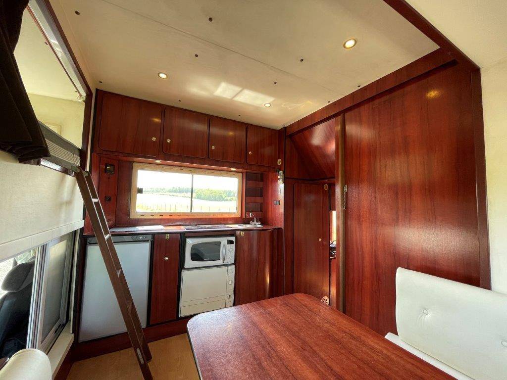 Zware paardenvrachtwagen (groot rijbewijs) Scania Donguy 2001 Tweedehands