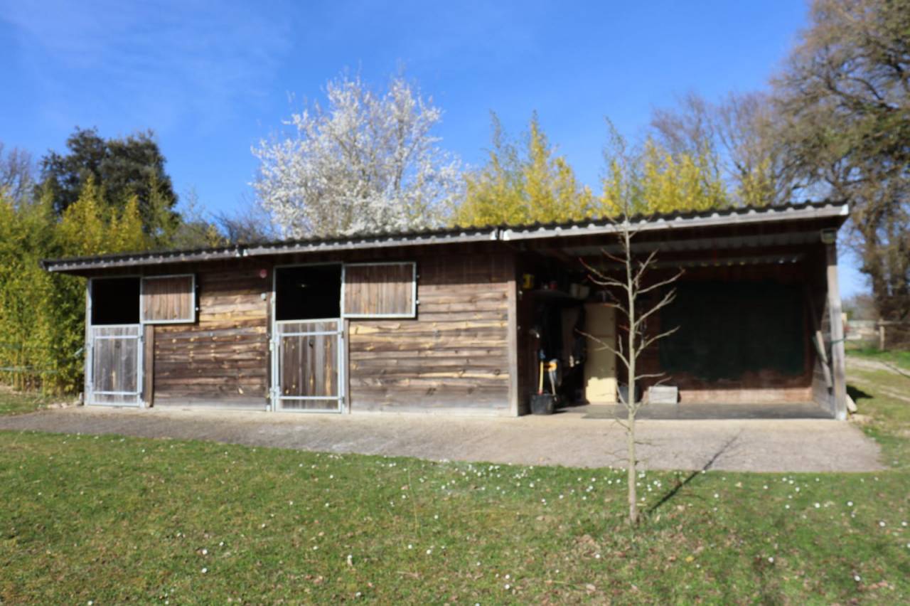 Mooi hippisch vastgoed Koop Lot