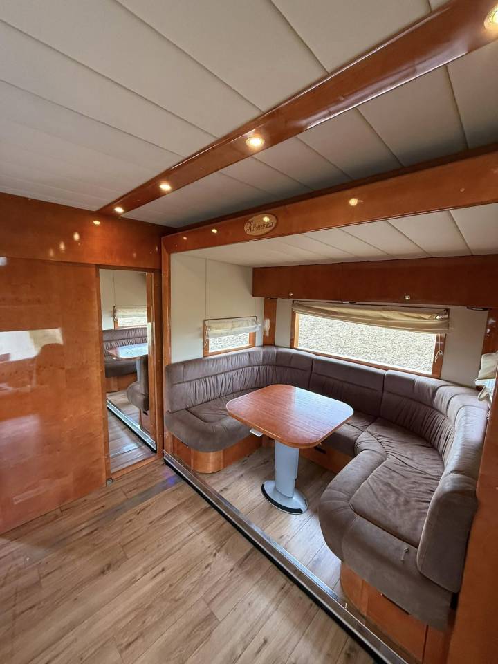 Zware paardenvrachtwagen (groot rijbewijs) Renault midlum 300 cv 2013 Tweedehands