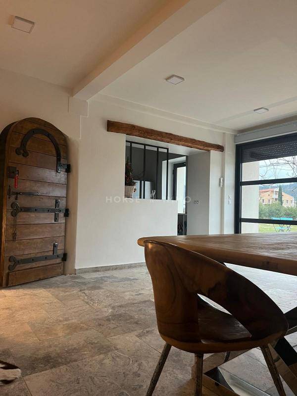 Mooi hippisch vastgoed Koop Var