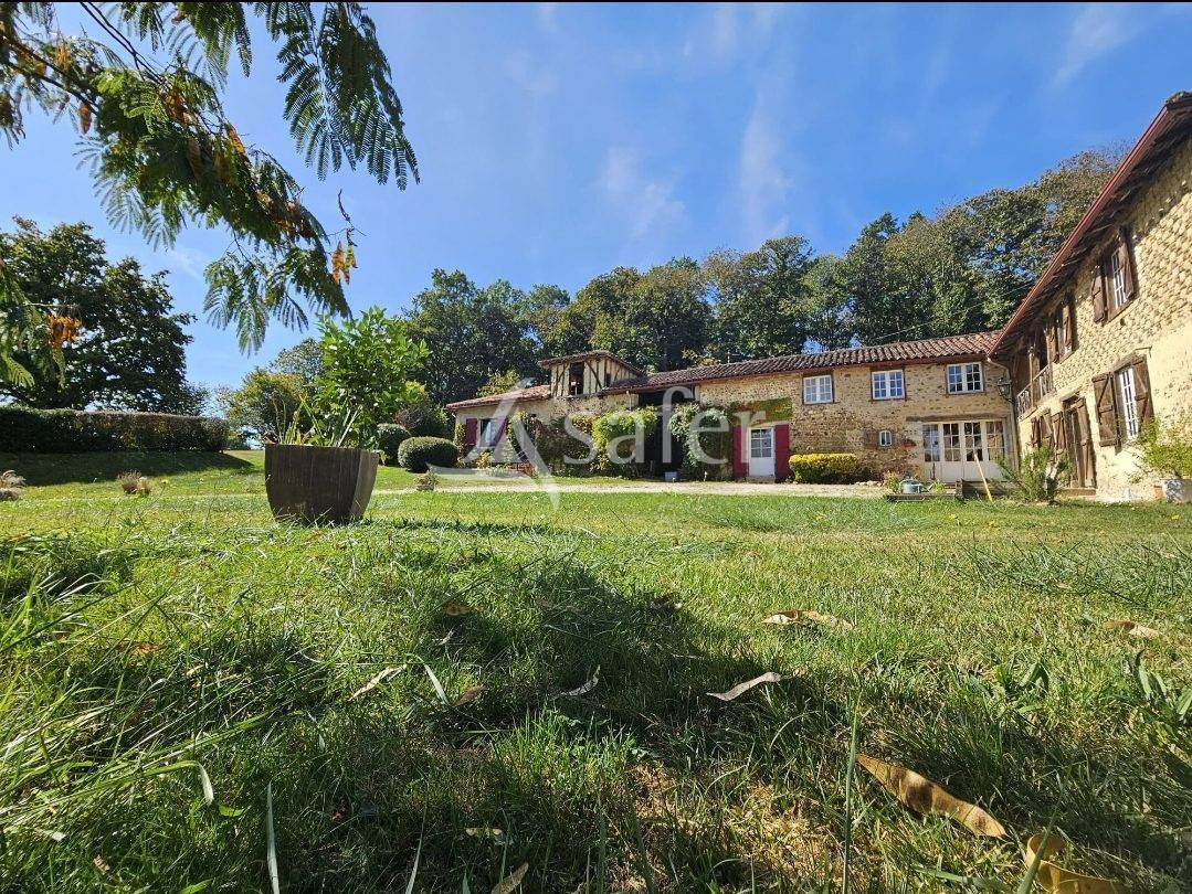 Ander plattelands vastgoed Koop Hautes-Pyrénées