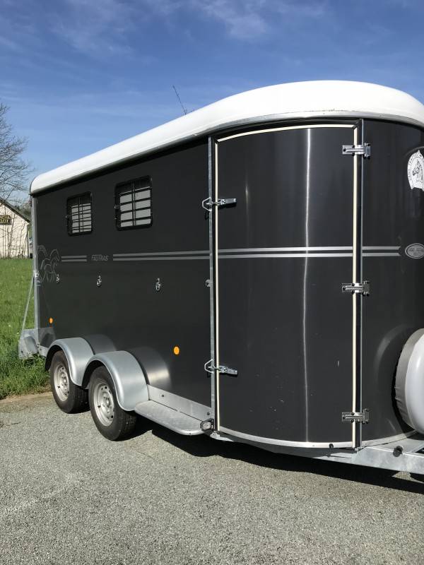 Paardentrailers Fautras Oblic 3 3 Paarden 2025 Nieuw