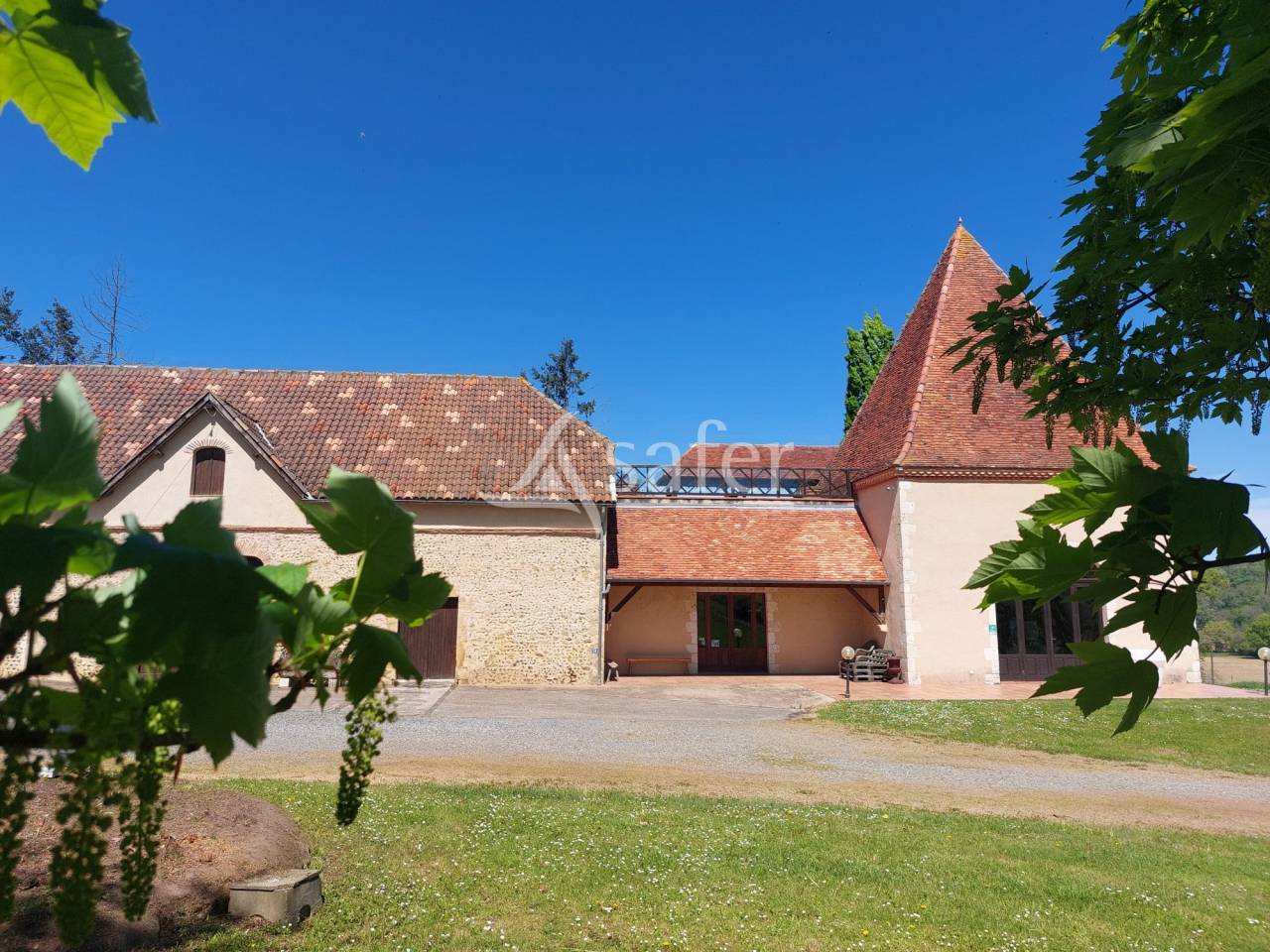 Wijn exploitatie Koop Pyrénées-Atlantiques