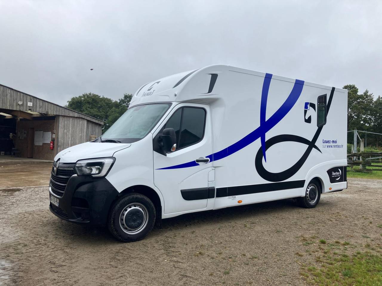 Kleine paardenvrachtwagen (B rijbewijs) Theault Proteo  2025 Tweedehands