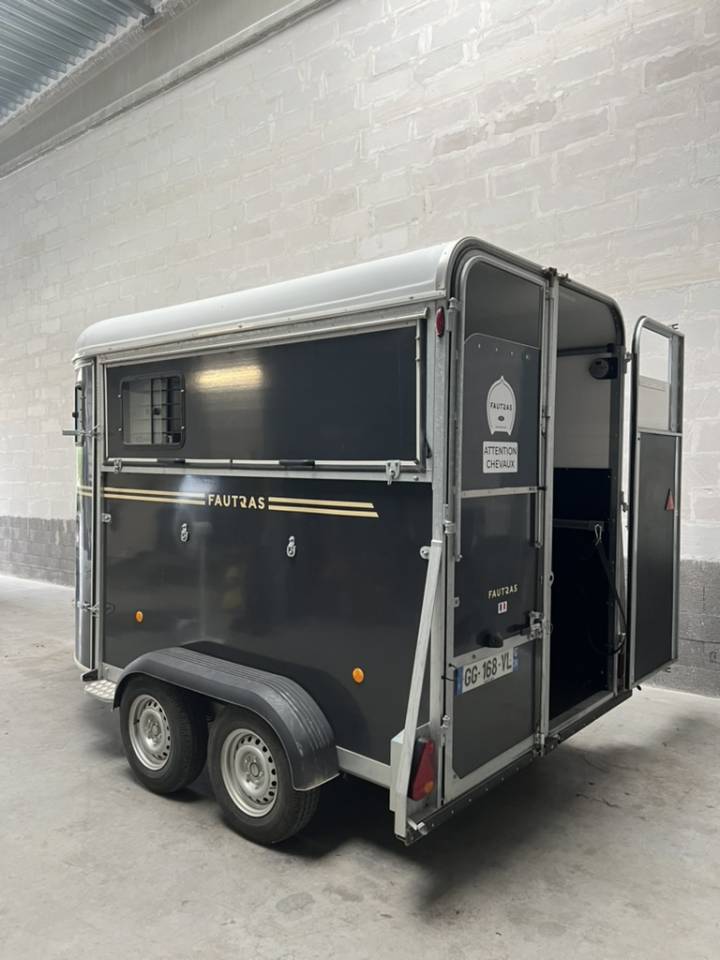 Paardentrailers Fautras  2 Paarden 2022 Tweedehands