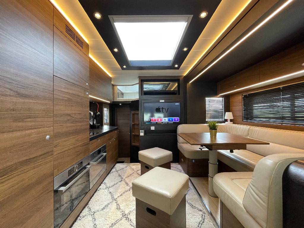 Zware paardenvrachtwagen (groot rijbewijs) STX FH540 2019 Tweedehands