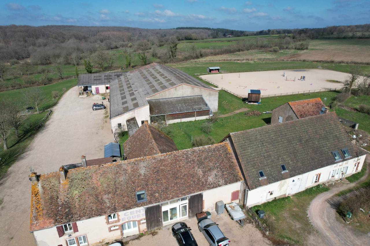 Paarden accommodatie Koop Nièvre