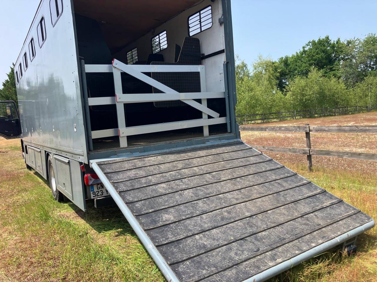 Zware paardenvrachtwagen (groot rijbewijs) Man MAN TGA 2007 Tweedehands