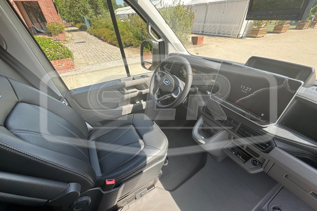 Kleine paardenvrachtwagen (B rijbewijs) Krismar  2025 Nieuw