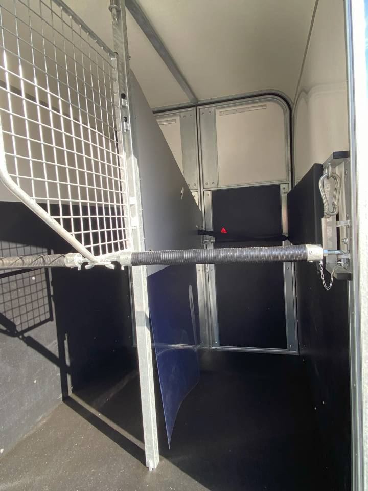 Paardentrailers Fautras Provan classic  2 Paarden 2021 Tweedehands