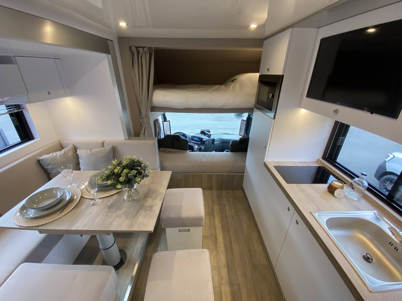 Zware paardenvrachtwagen (groot rijbewijs) AKX  2025 Nieuw