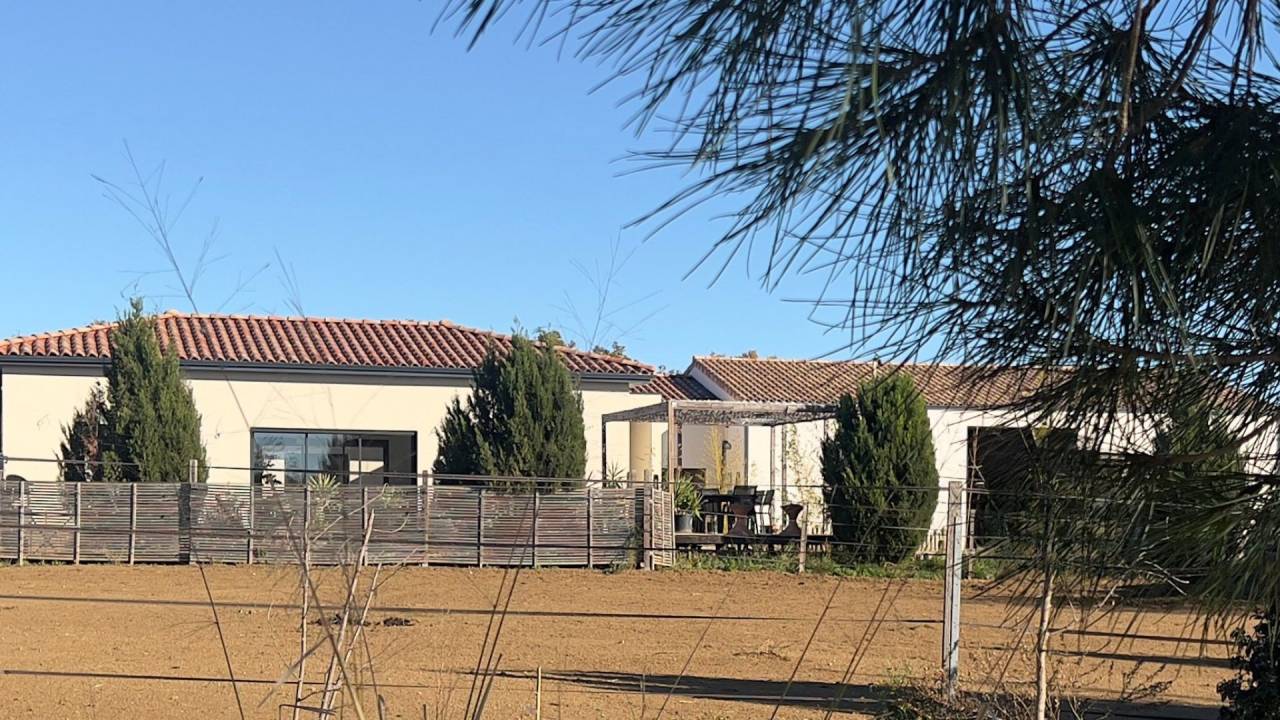 Hippisch vastgoed Koop H&eacute;rault