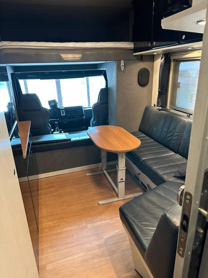 Zware paardenvrachtwagen (groot rijbewijs) Man MAN 0 Tweedehands