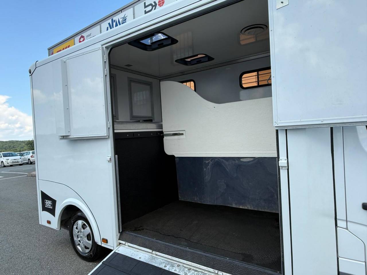 Kleine paardenvrachtwagen (B rijbewijs) Cavalcar NV 400  2021 Tweedehands