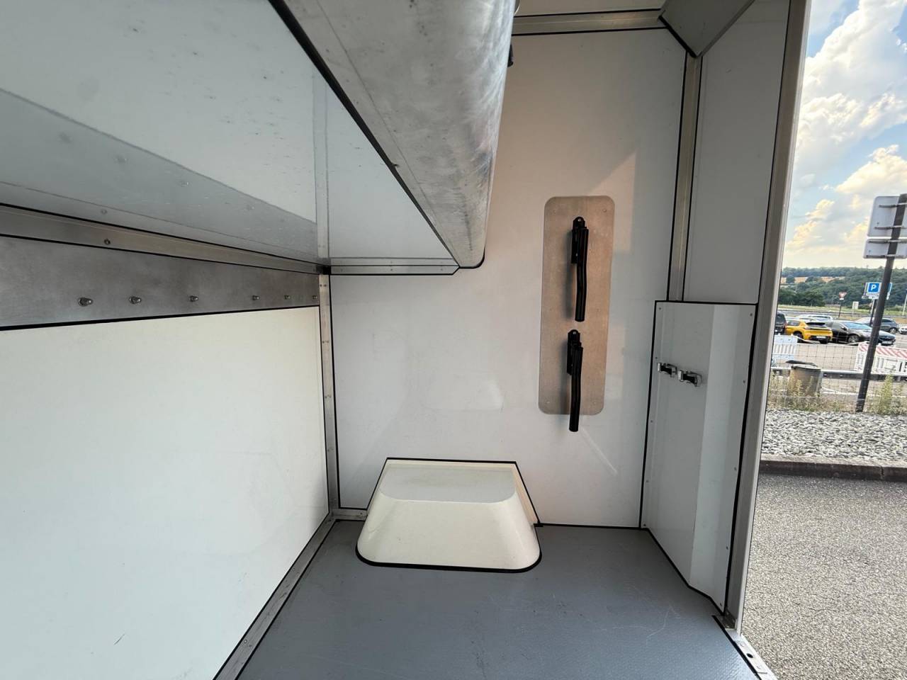 Kleine paardenvrachtwagen (B rijbewijs) Cavalcar NV 400  2021 Tweedehands